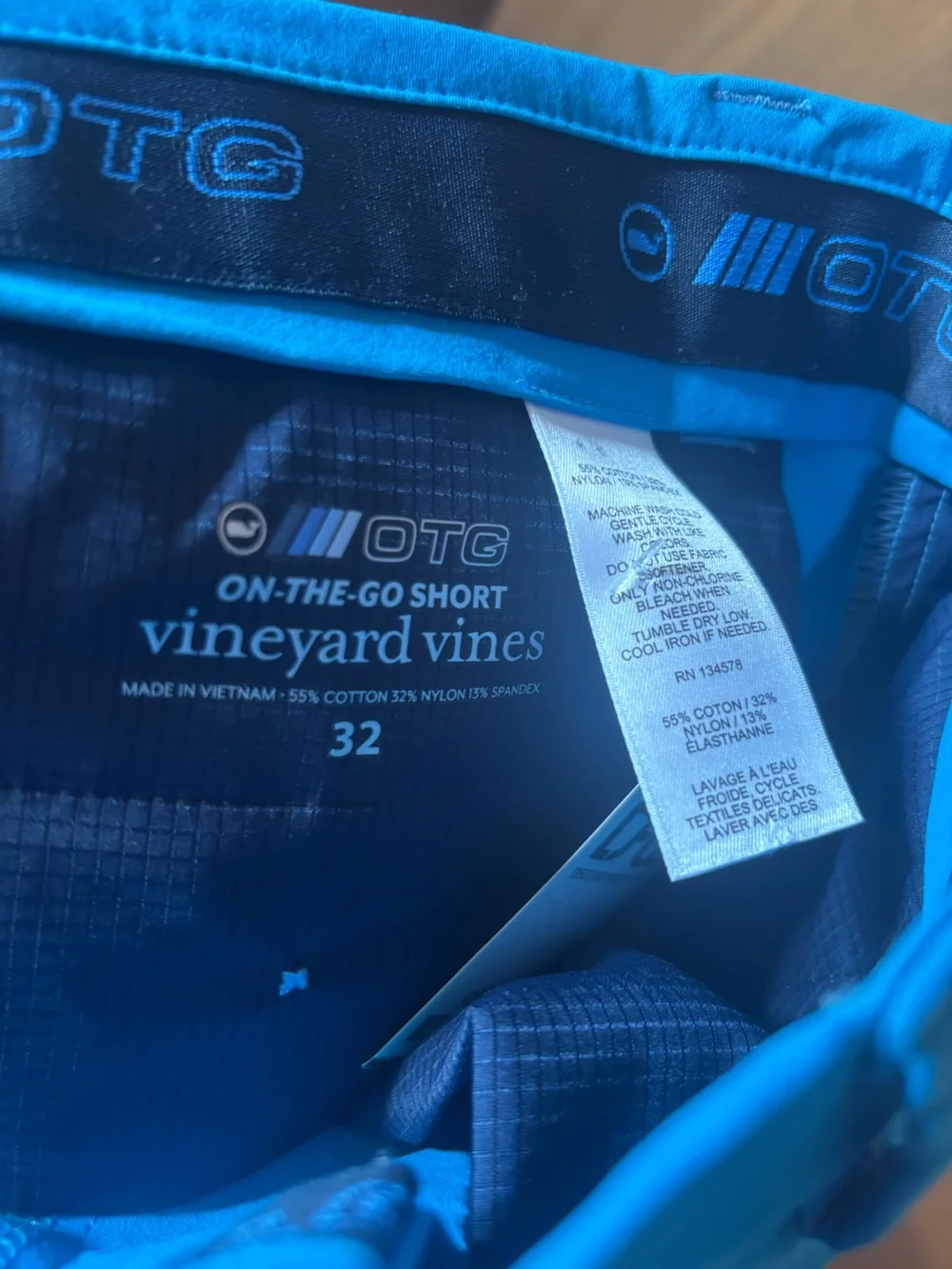 Vineyard Vines Men’s Bright Blue Flat-Front Performance Shorts - OTG